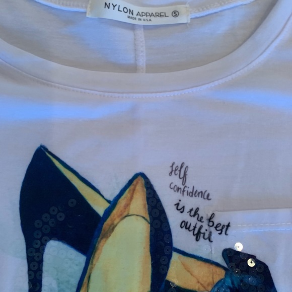 Tshirt - Picture 4 of 4